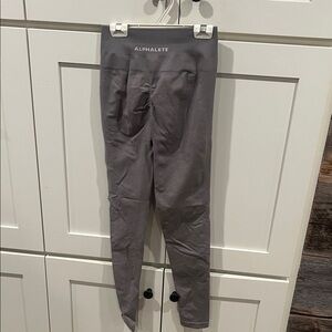 Alphalete Amplify Charcoal Leggings size est S